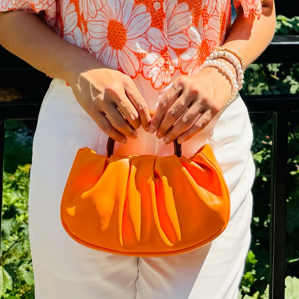 Waterproof Snap Button Ruched Bag - Picture 5 of 5